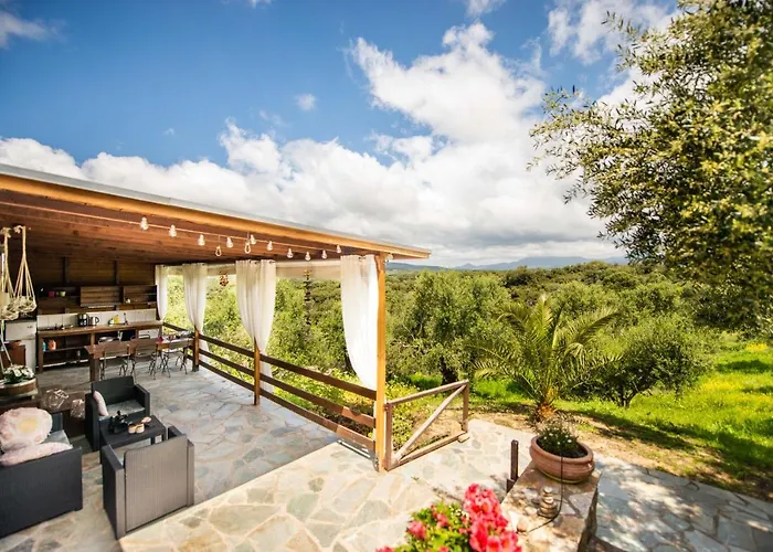 Hakuna Matata Holidays Wooden With Airco & Pool In Greek Olive Grove *