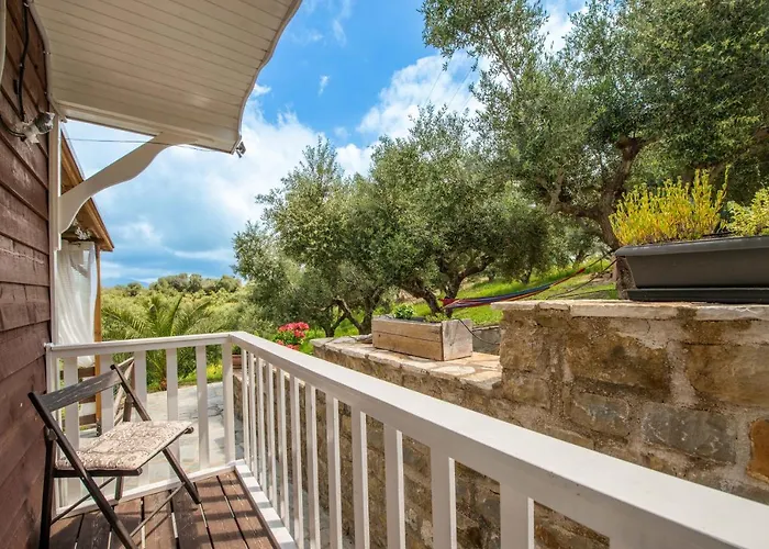 Hakuna Matata Holidays Wooden With Airco & Pool In Greek Olive Grove Gerendaház *