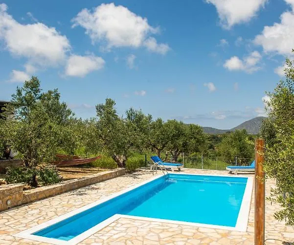 Hakuna Matata Holidays Wooden With Airco & Pool In Greek Olive Grove Gerendaház