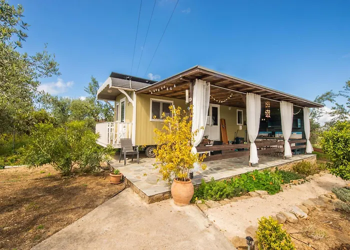 Gerendaház Hakuna Matata Holidays Wooden With Airco & Pool In Greek Olive Grove Methóni