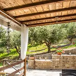 Hakuna Matata Holidays Wooden With Airco & Pool In Greek Olive Grove Methoni (Messenia)