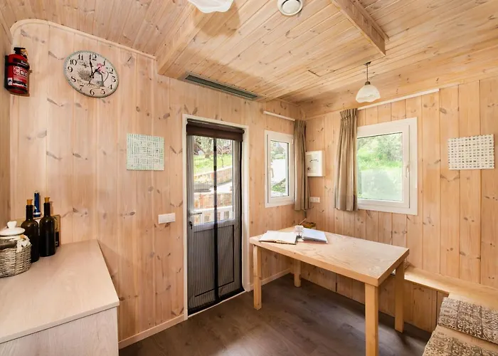 Hakuna Matata Holidays Wooden With Airco & Pool In Greek Olive Grove Modon