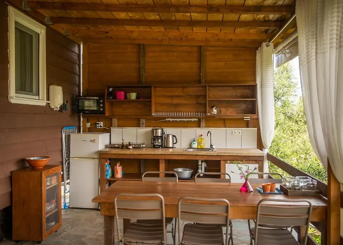 Hakuna Matata Holidays Wooden With Airco & Pool In Greek Olive Grove * Modon