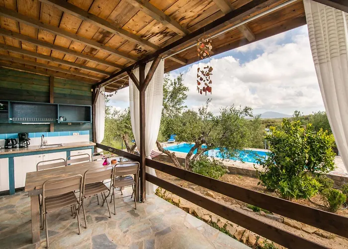 Hakuna Matata Holidays Wooden With Airco & Pool In Greek Olive Grove *